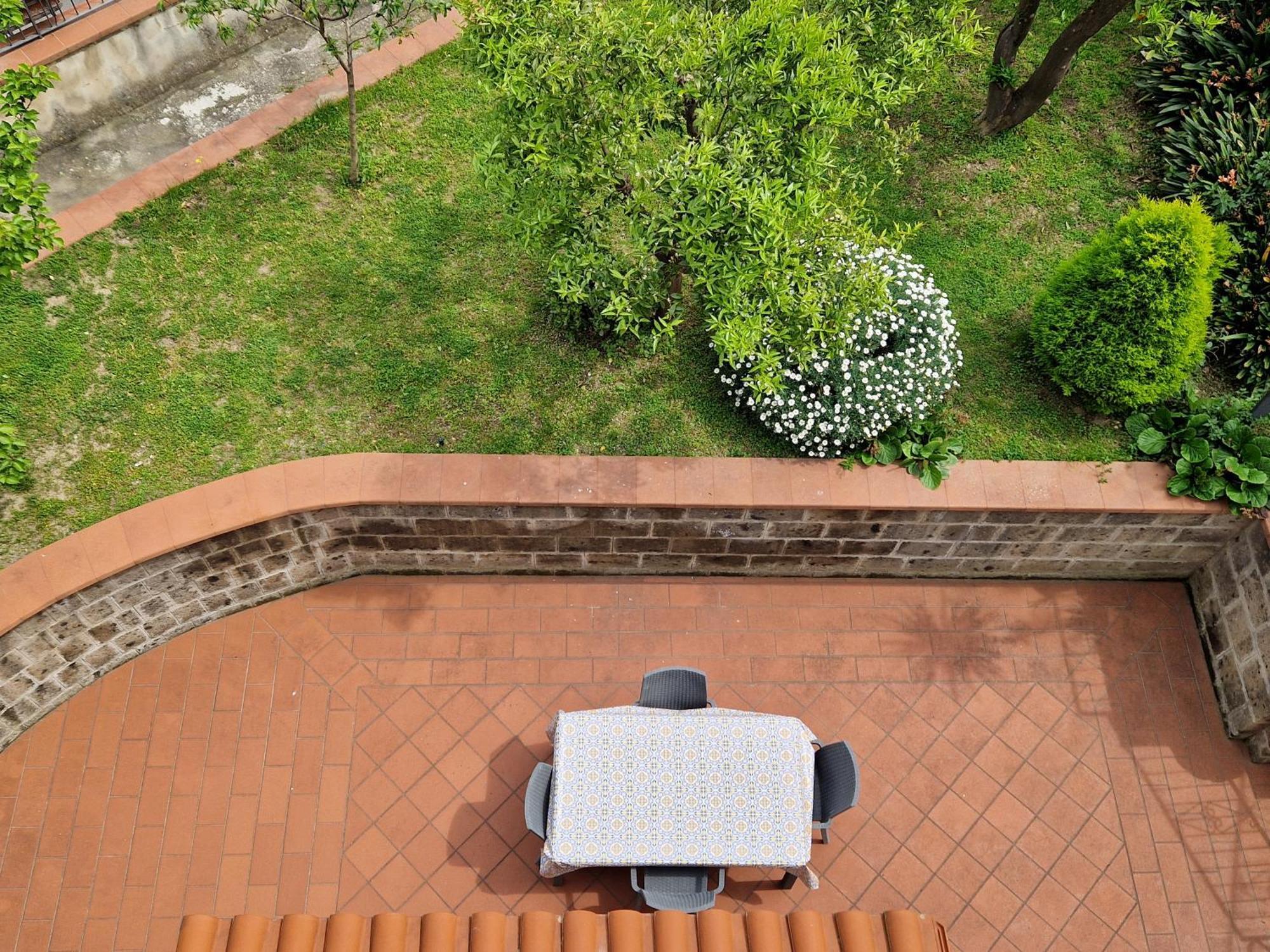 Il Giardino Dei Gigli Daire Meta Dış mekan fotoğraf